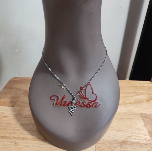 Necklace - Picture 2 of 3